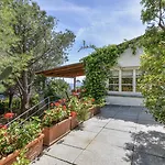 Villa Iris - Beautiful Terrace And Garden Overlooking The Sea Seccheto