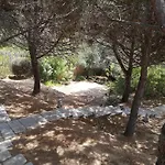 Iris - Beautiful Terrace And Garden Overlooking The Sea *