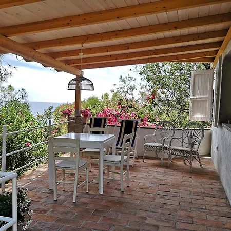 Willa Iris - Beautiful Terrace And Garden Overlooking The Sea Seccheto